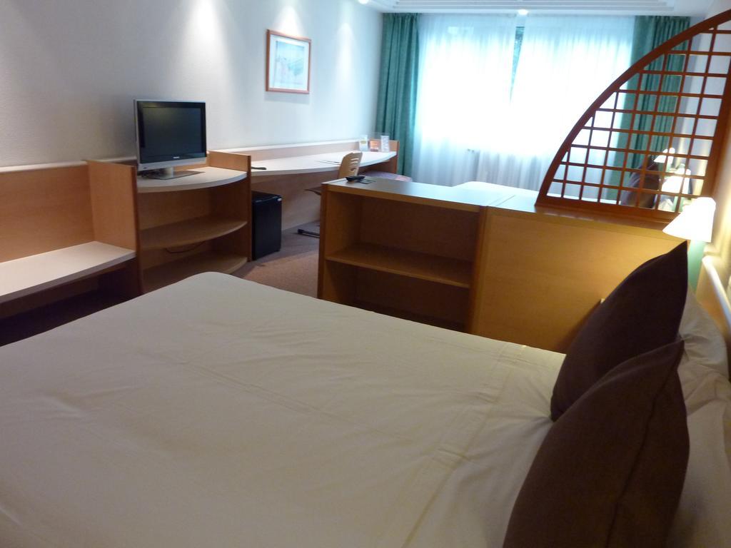 Hotel Tropical Les Escaldes Quarto foto
